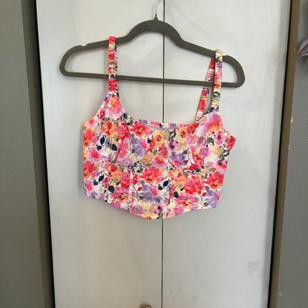 🚨CLEARANCE🚨 NWOT SHEIN Floral Crop Corset Style Top Smocking Size M No Flaws